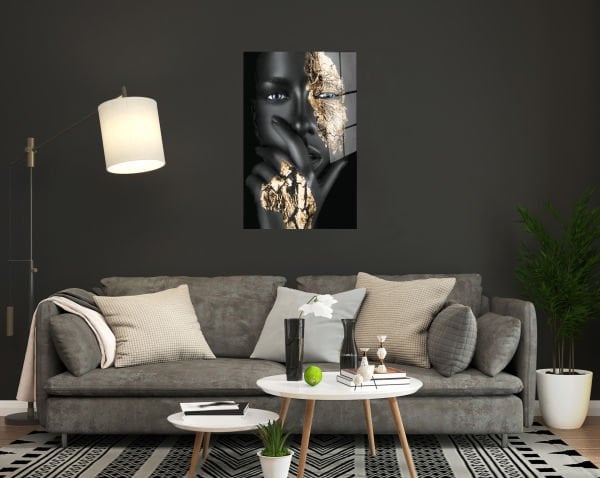 Altın Boyalı Afrikalı Kadın Cam Tablo