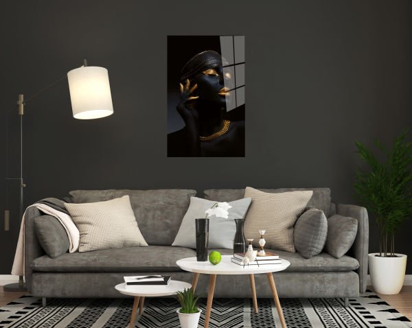 Altın Boyalı Afrikalı Kadın Cam Tablo