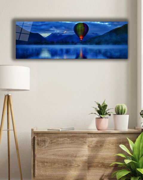 Göl Dağ Manzarası ve Sıcak Hava Balonu Panoramik Cam Tablo