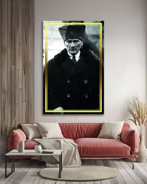 Sarı Çerçeve Görünümlü Atatürk Cam Tablo