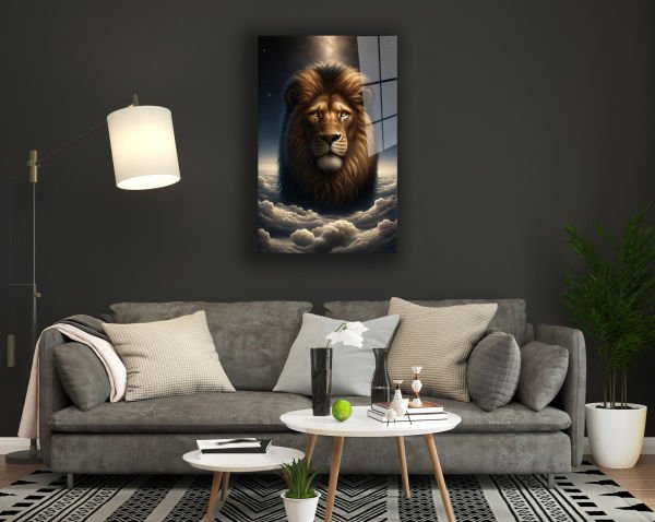 Bulutların Üstünde Aslan Cam Tablo