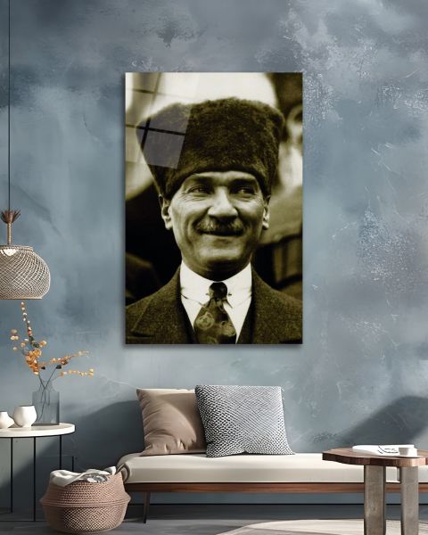 Atatürk Gülerken Cam Tablo 110x70