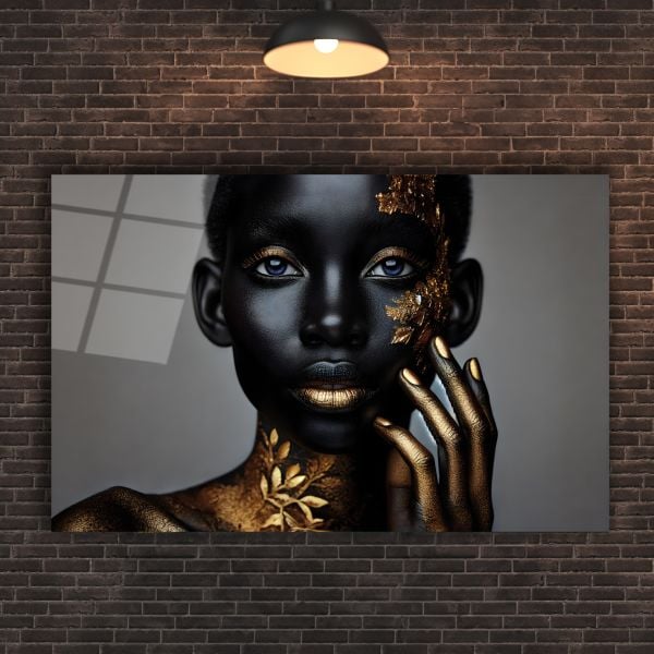 Altın Boyalı Afrikalı Kadın Cam Tablo