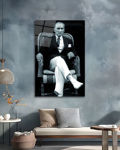 Atatürk Siyah Beyaz Cam Tablo