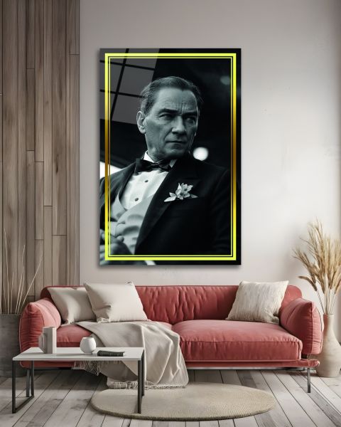Sarı Çerçeve Görünümlü Atatürk Yan Portre Siyah Beyaz Cam Tablo