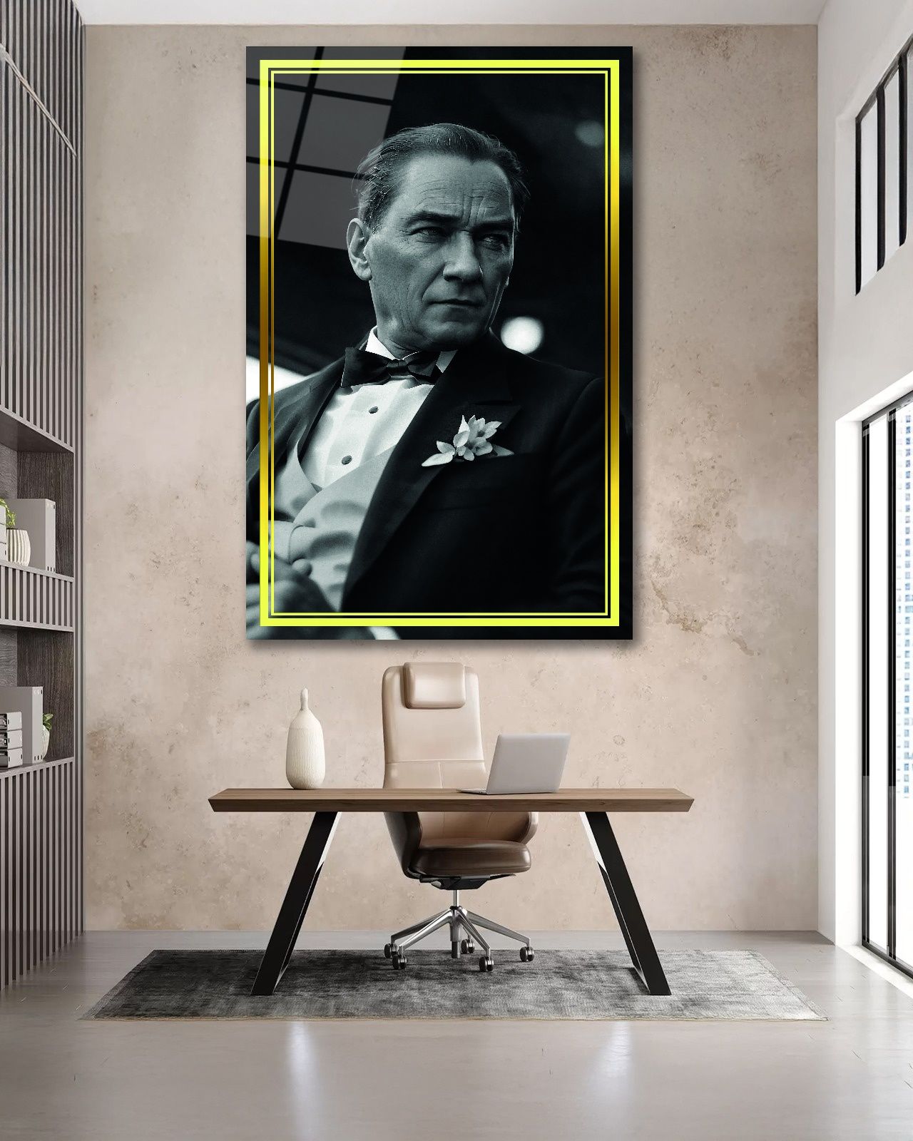 Sarı Çerçeve Görünümlü Atatürk Yan Portre Siyah Beyaz Cam Tablo