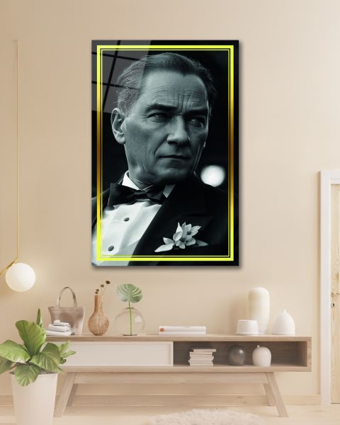 Sarı Çerçeve Görünümlü Atatürk Yan Portre Siyah Beyaz Cam Tablo