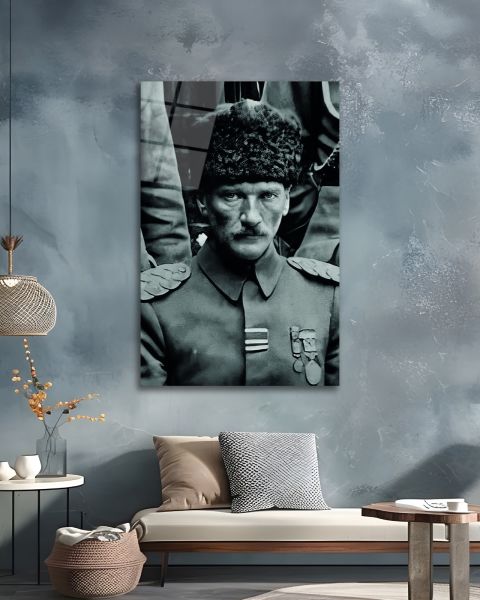 Askerlik Yılları Atatürk Siyah Beyaz Cam Tablo