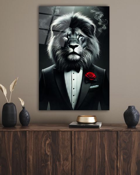 Takım Elbiseli Aslan Cam Tablo